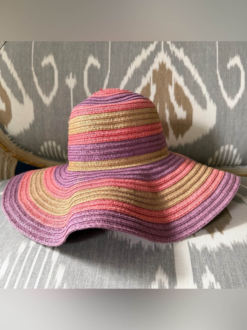 S/M🩷💜 Express Resort Sun Striped Wide Brim Floppy Straw Hat Pink Purple Tan